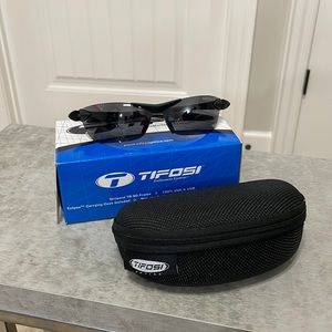 New TIFOSI Seek Sunglasses